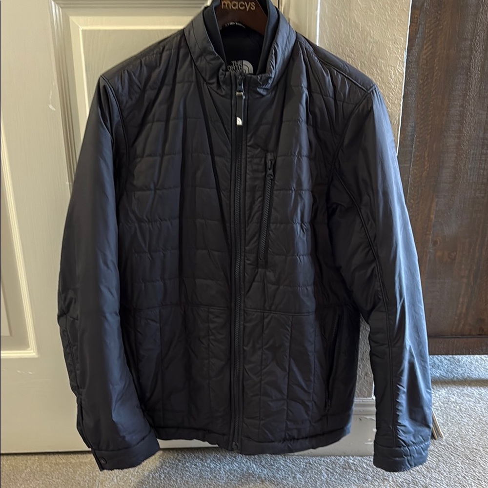 The North Face Men's Black Zip Up Puffer Jacket Size Medium